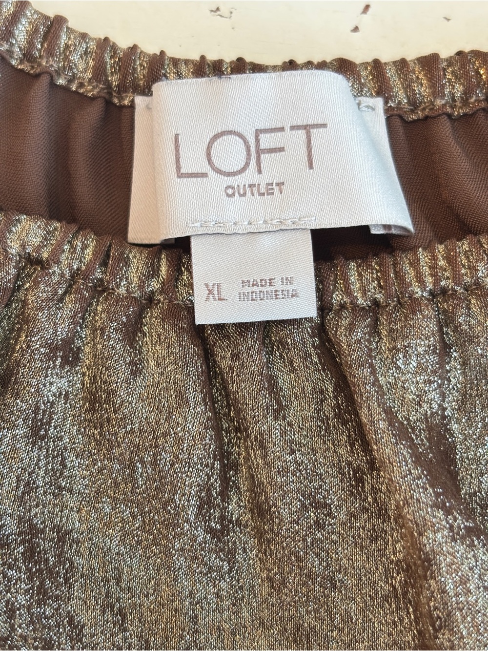 LOFT Metallic Crinkle Top Womens XL Gold Bronze Pleated Balloon Sleeve Going Out - Picture 6 of 7